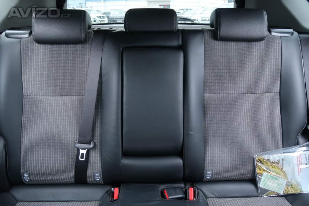 Foto inzerátu Toyota Auris Hybrid