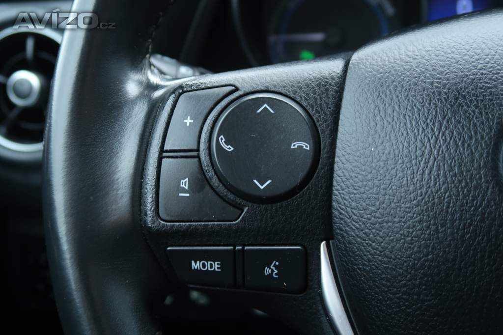 Foto inzerátu Toyota Auris Hybrid