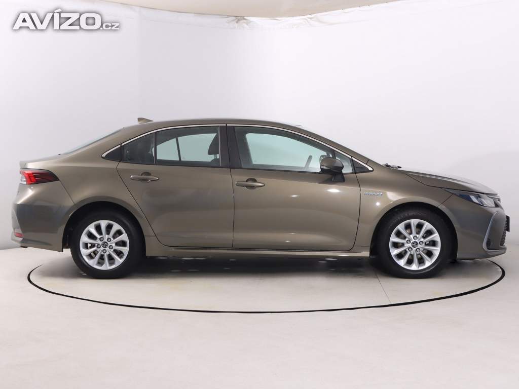 Foto inzerátu Toyota Corolla 1.8 Hybrid