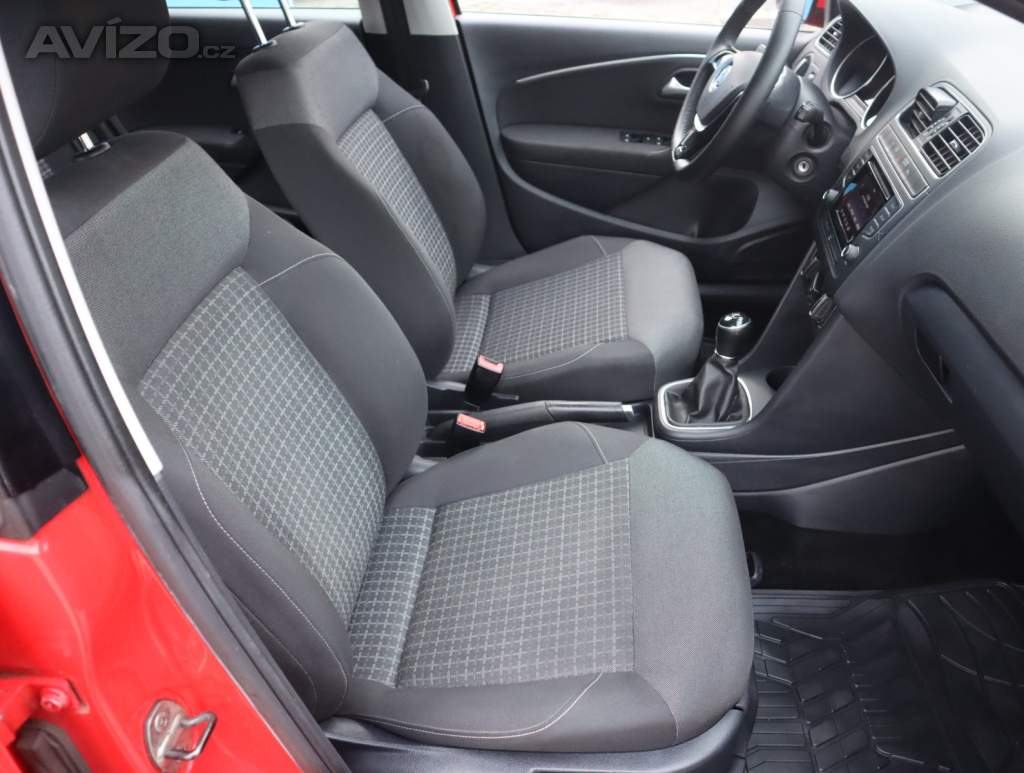 Foto inzerátu Volkswagen Polo 1.2 TSI