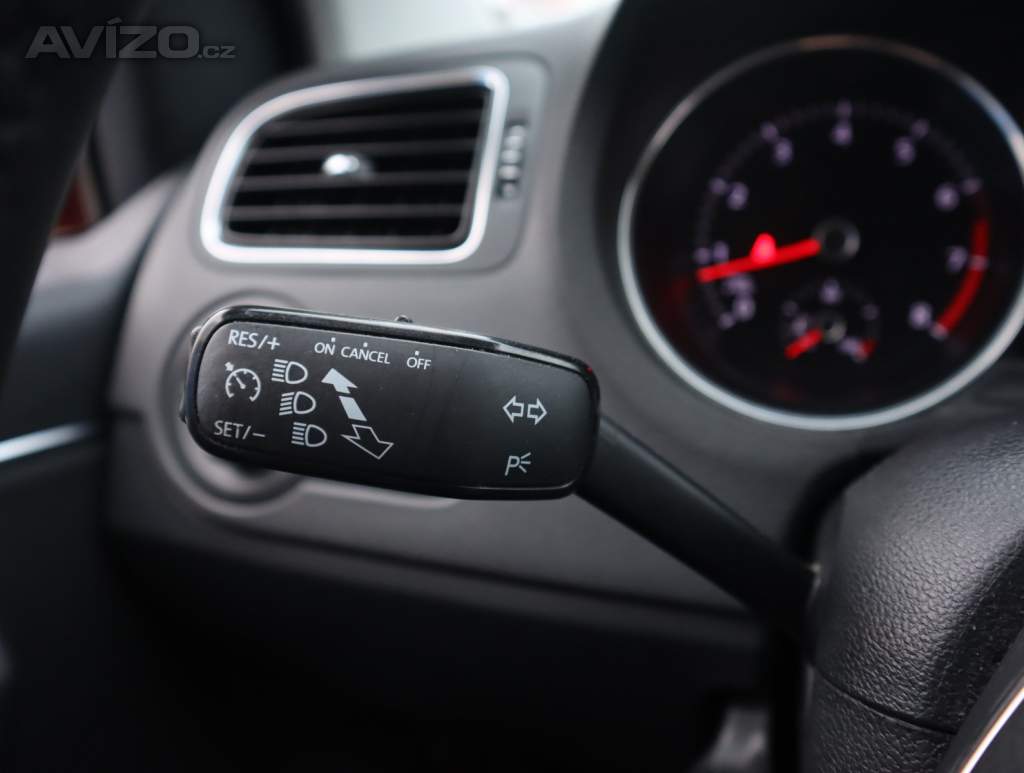 Foto inzerátu Volkswagen Polo 1.2 TSI