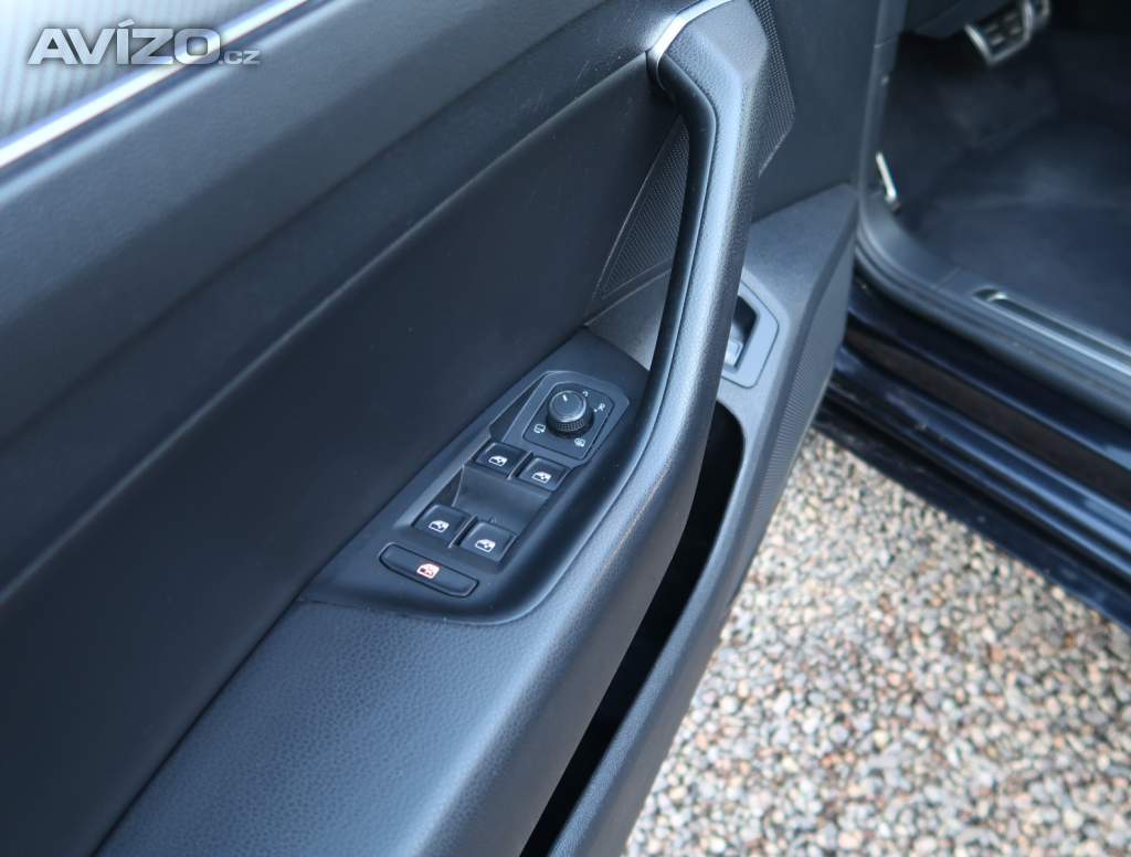 Foto inzerátu Volkswagen Arteon 1.5 TSI