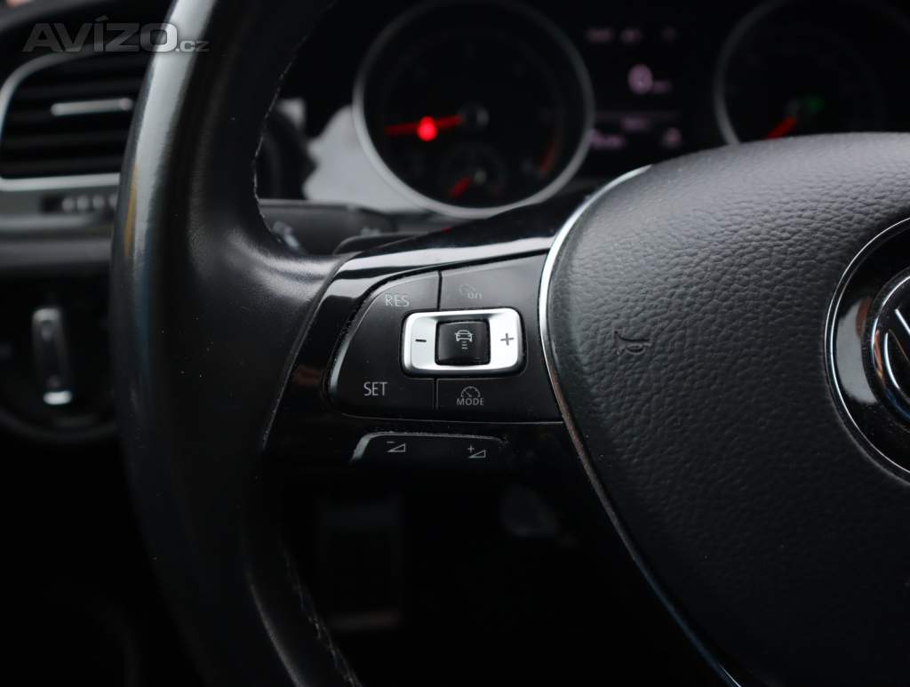 Foto inzerátu Volkswagen Golf 1.6 TDI