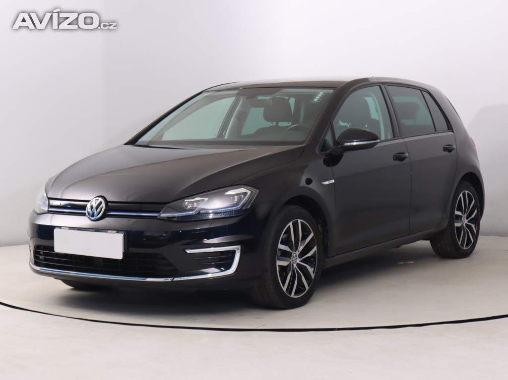 Foto inzerátu Volkswagen e-Golf 32 kWh - 37 Ah