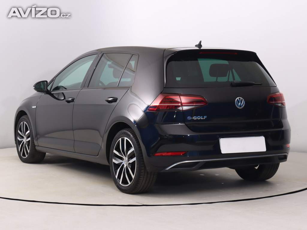Foto inzerátu Volkswagen e-Golf 32 kWh - 37 Ah
