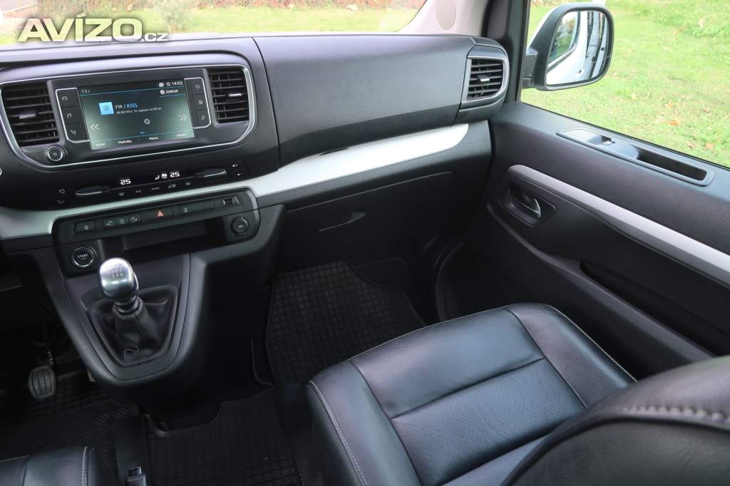 Foto inzerátu Peugeot Traveller 2.0 BlueHDi