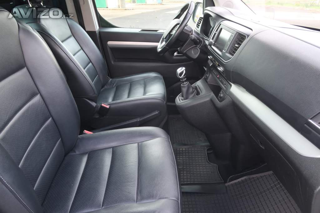 Foto inzerátu Peugeot Traveller 2.0 BlueHDi