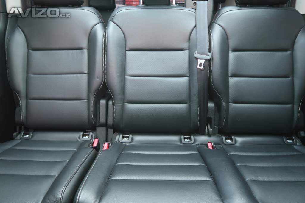 Foto inzerátu Peugeot Traveller 2.0 BlueHDi