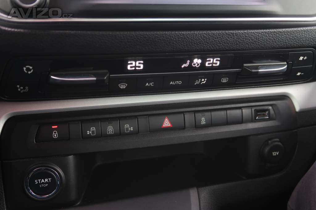 Foto inzerátu Peugeot Traveller 2.0 BlueHDi