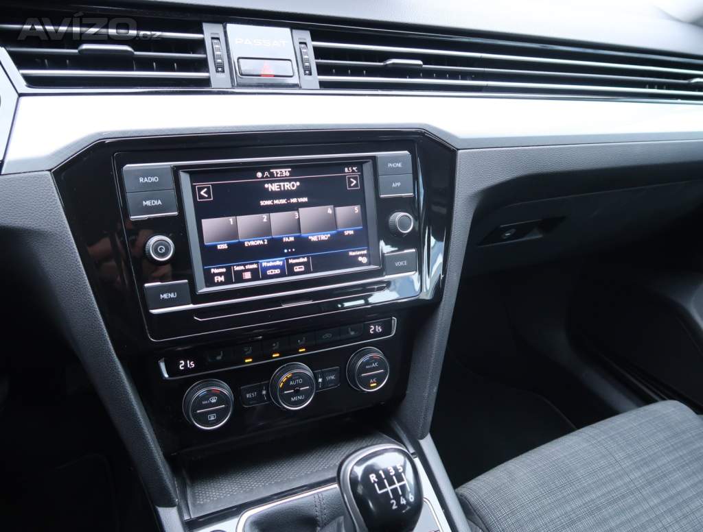 Foto inzerátu Volkswagen Passat 1.5 TSI