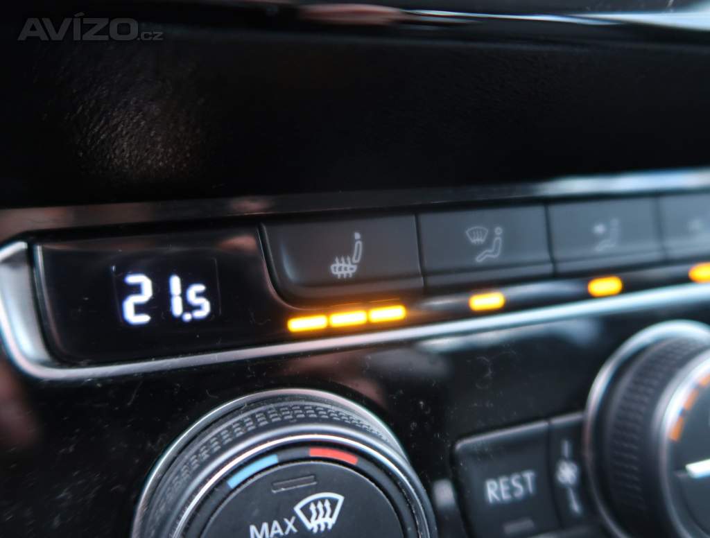 Foto inzerátu Volkswagen Passat 1.5 TSI