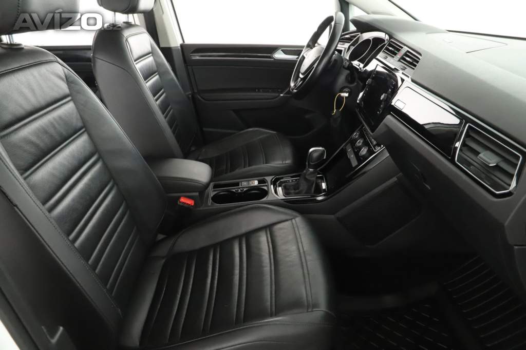 Foto inzerátu Volkswagen Touran 2.0 TDI
