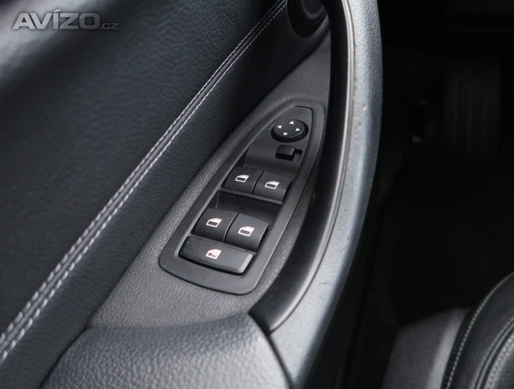 Foto inzerátu BMW X1 xDrive18d