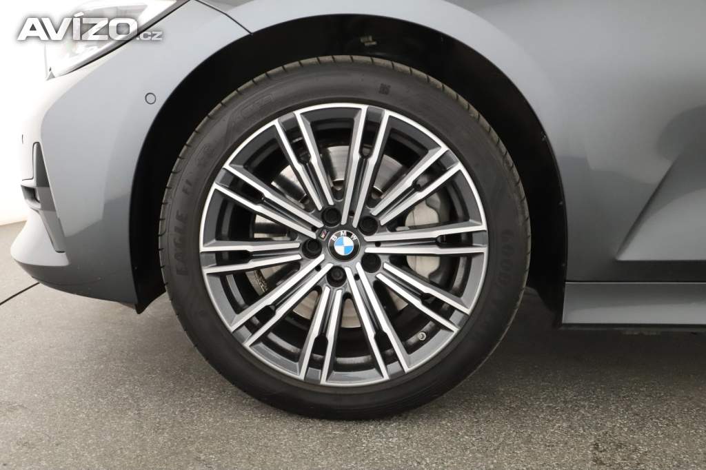 Foto inzerátu BMW Řada 3 330 i