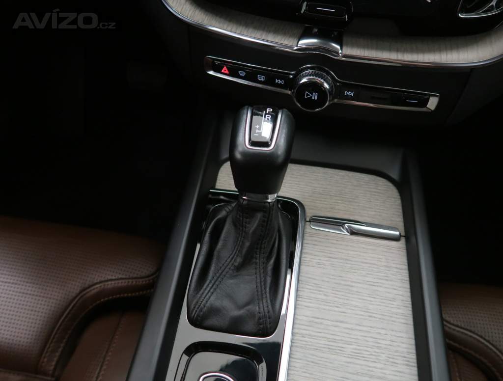 Foto inzerátu Volvo XC60 T5 AWD