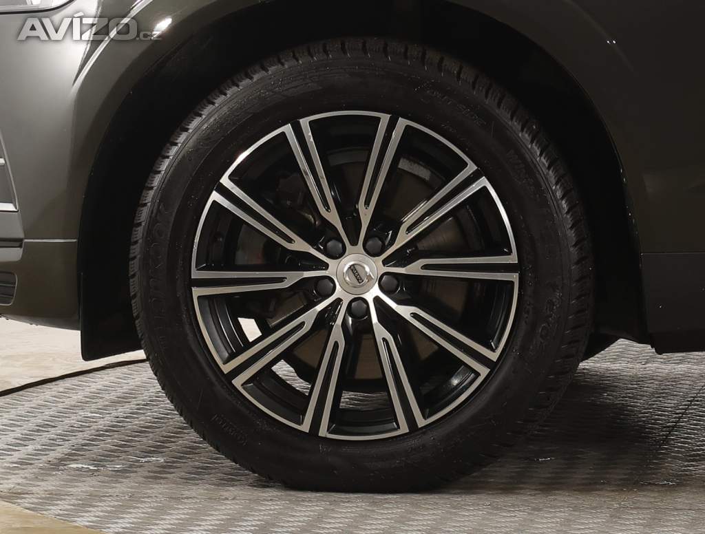 Foto inzerátu Volvo XC60 T5 AWD