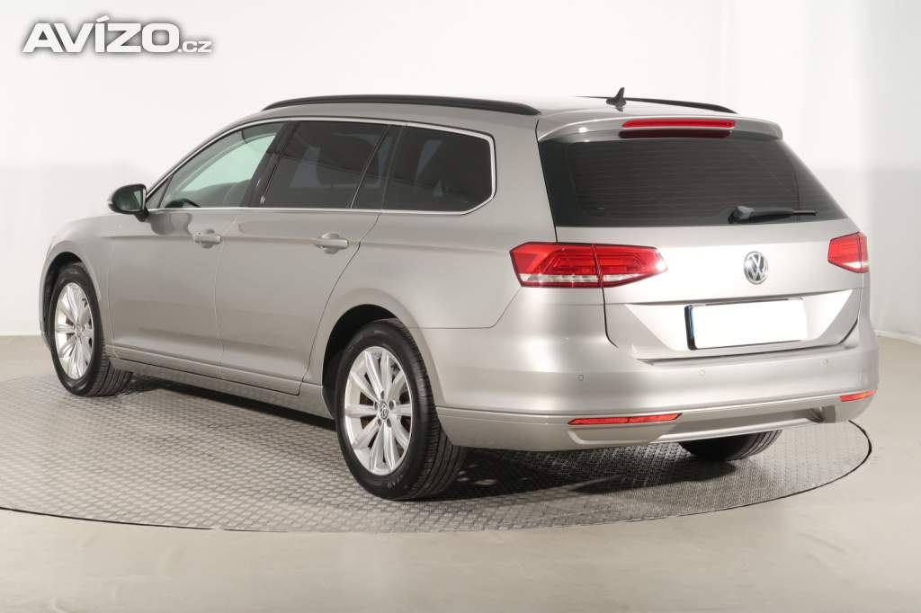 Foto inzerátu Volkswagen Passat 1.6 TDI