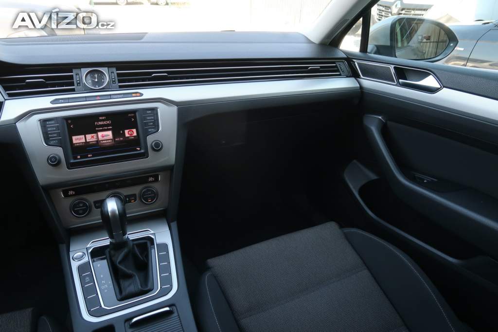Foto inzerátu Volkswagen Passat 1.6 TDI