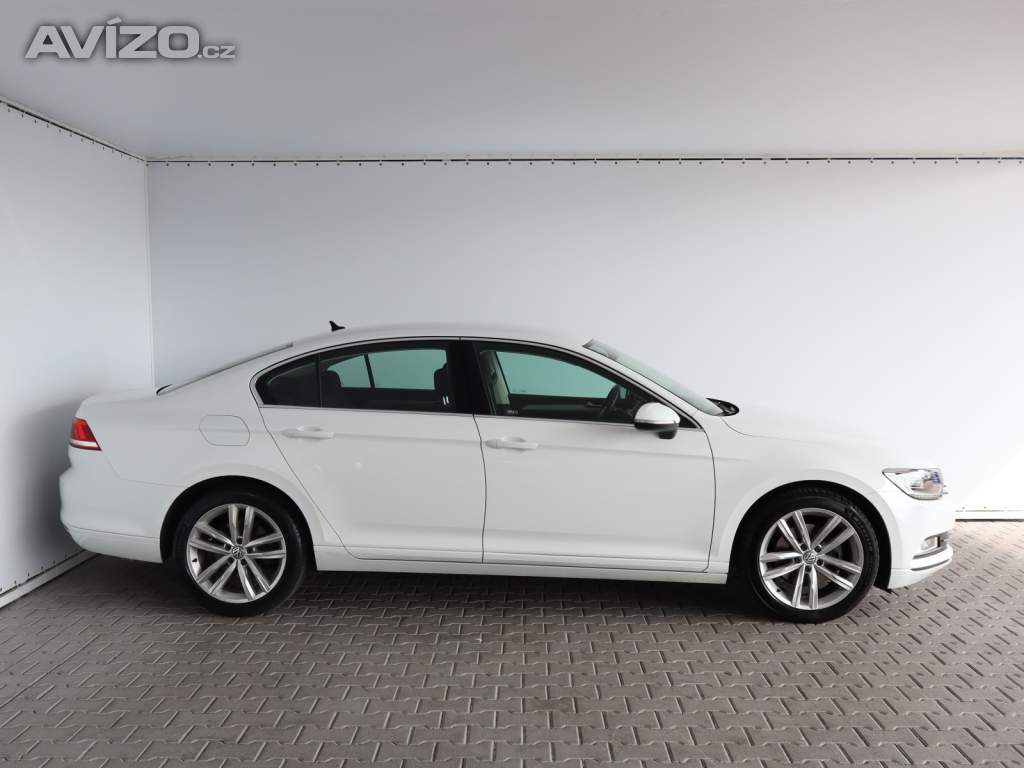 Foto inzerátu Volkswagen Passat 1.5 TSI