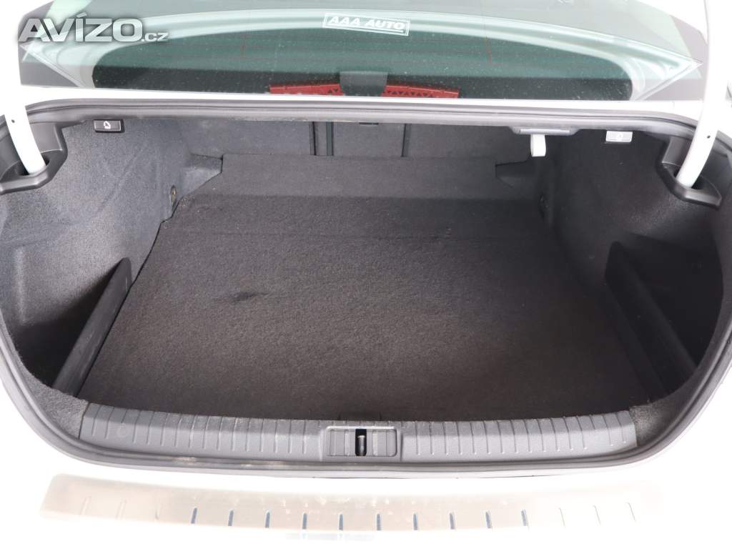 Foto inzerátu Volkswagen Passat 1.5 TSI