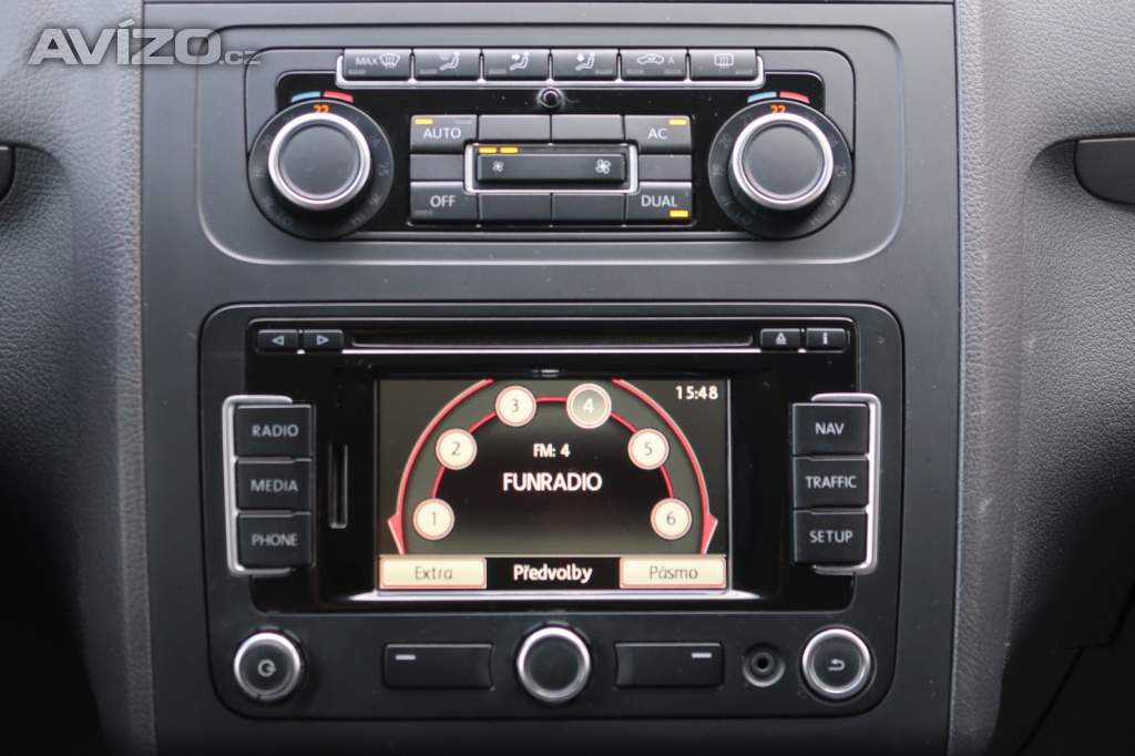 Foto inzerátu Volkswagen Touran 1.6 TDI