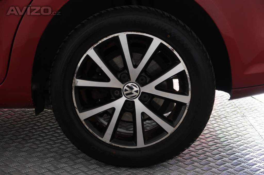 Foto inzerátu Volkswagen Touran 1.6 TDI