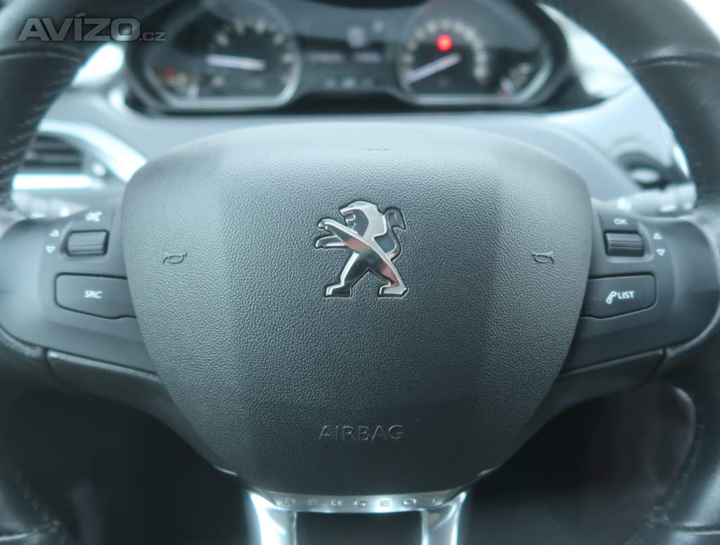 Foto inzerátu Peugeot 2008 1.2 PureTech