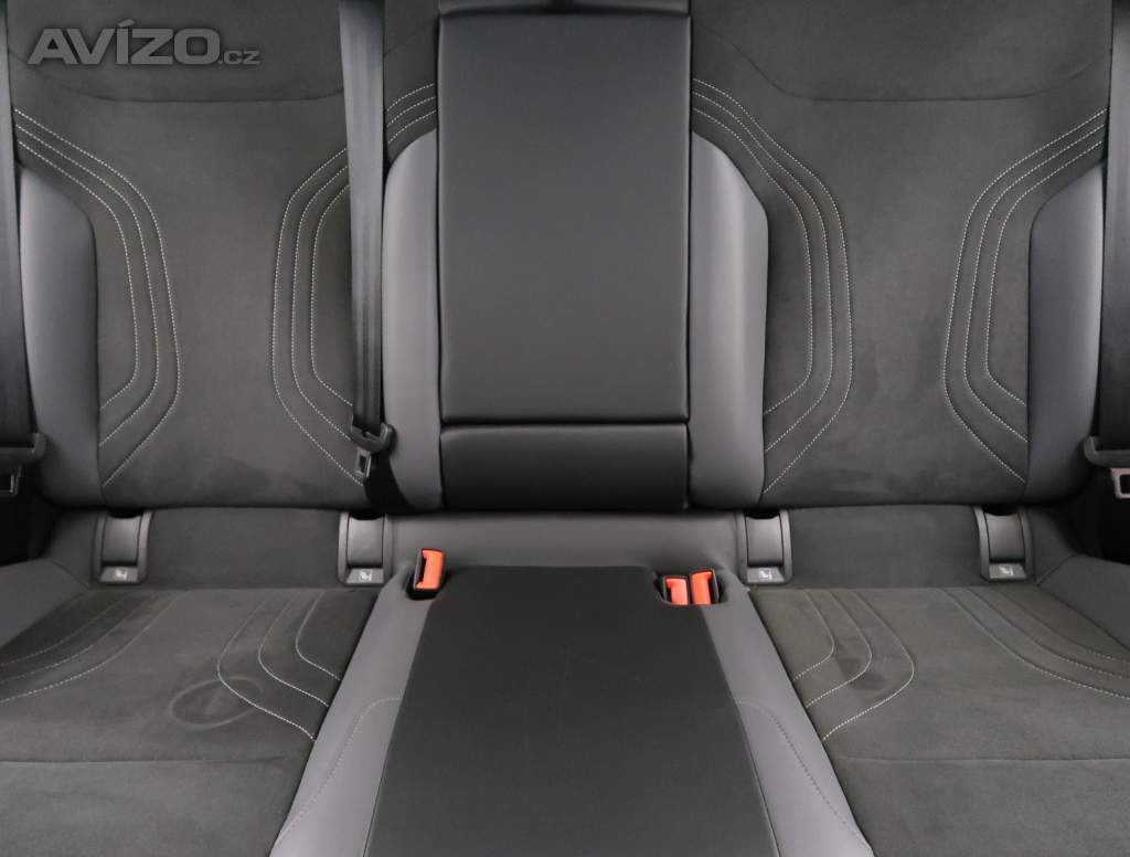 Foto inzerátu Volkswagen ID.4 Pro Perf. (82 kWh)