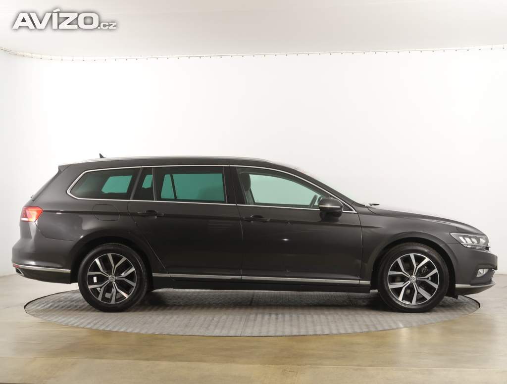 Foto inzerátu Volkswagen Passat 2.0 TDI