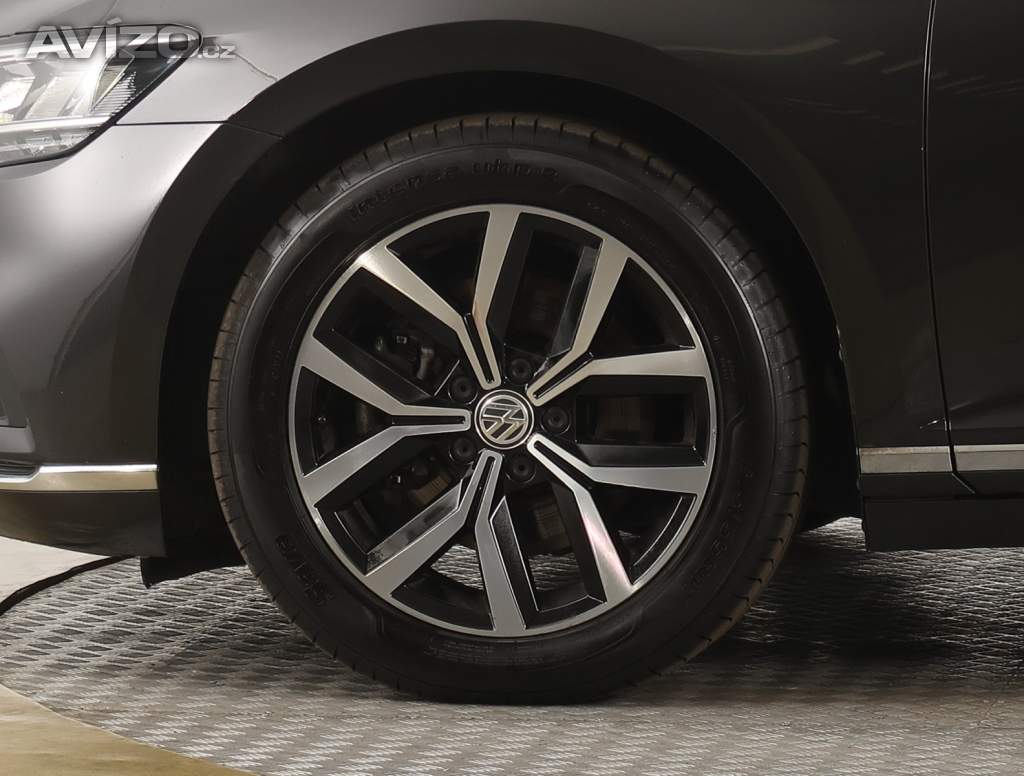 Foto inzerátu Volkswagen Passat 2.0 TDI