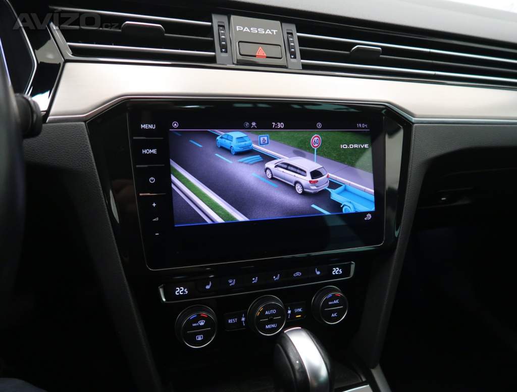 Foto inzerátu Volkswagen Passat 2.0 TDI