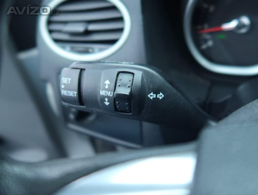 Foto inzerátu Ford Focus 1.6 16V