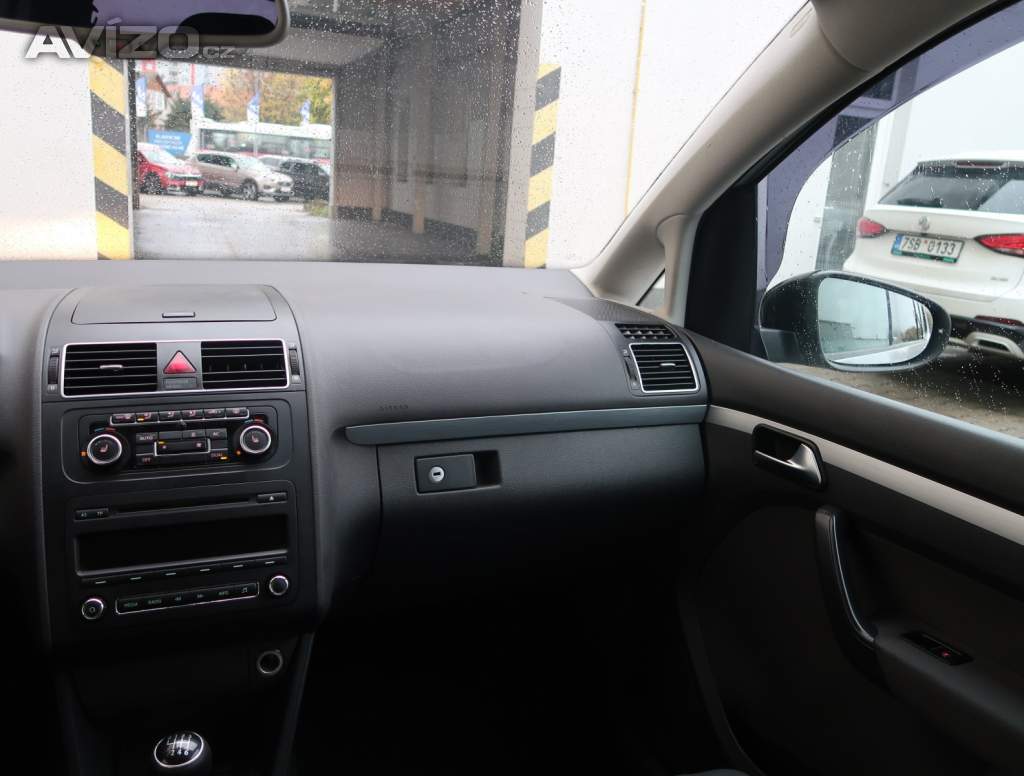 Foto inzerátu Volkswagen Touran 1.6 TDI