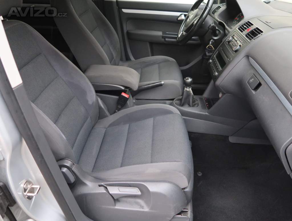 Foto inzerátu Volkswagen Touran 1.6 TDI