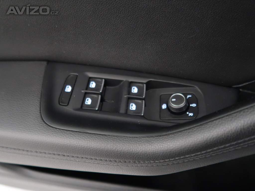 Foto inzerátu Volkswagen Passat 2.0 TDI