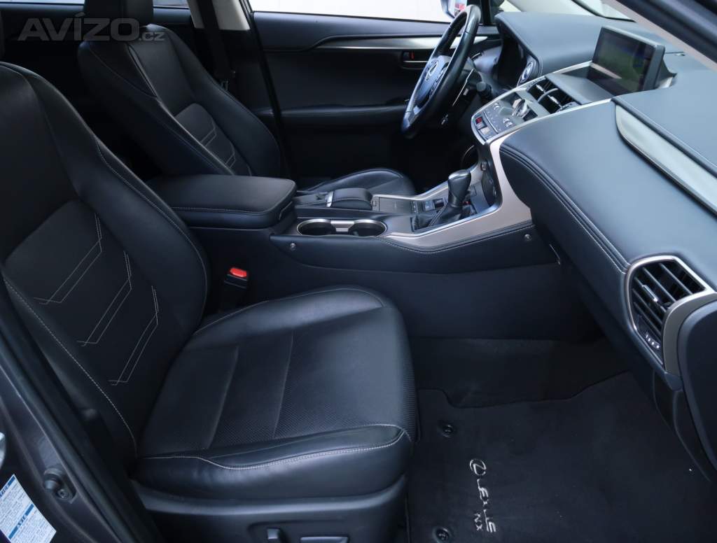 Foto inzerátu Lexus NX 300h