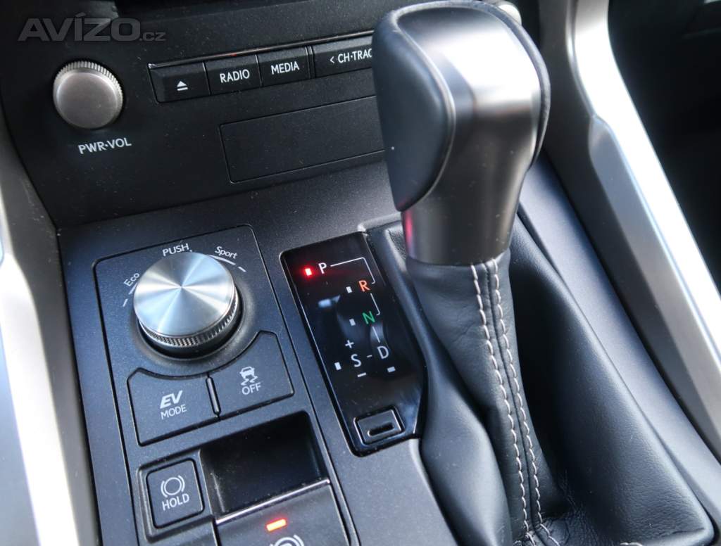 Foto inzerátu Lexus NX 300h