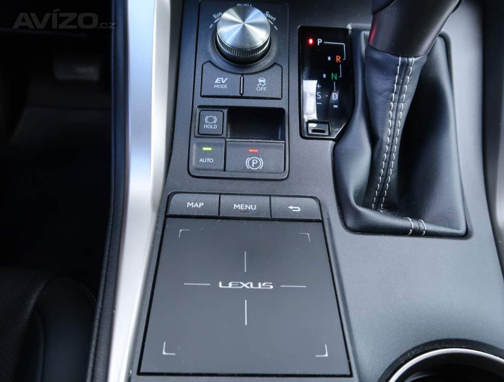 Foto inzerátu Lexus NX 300h