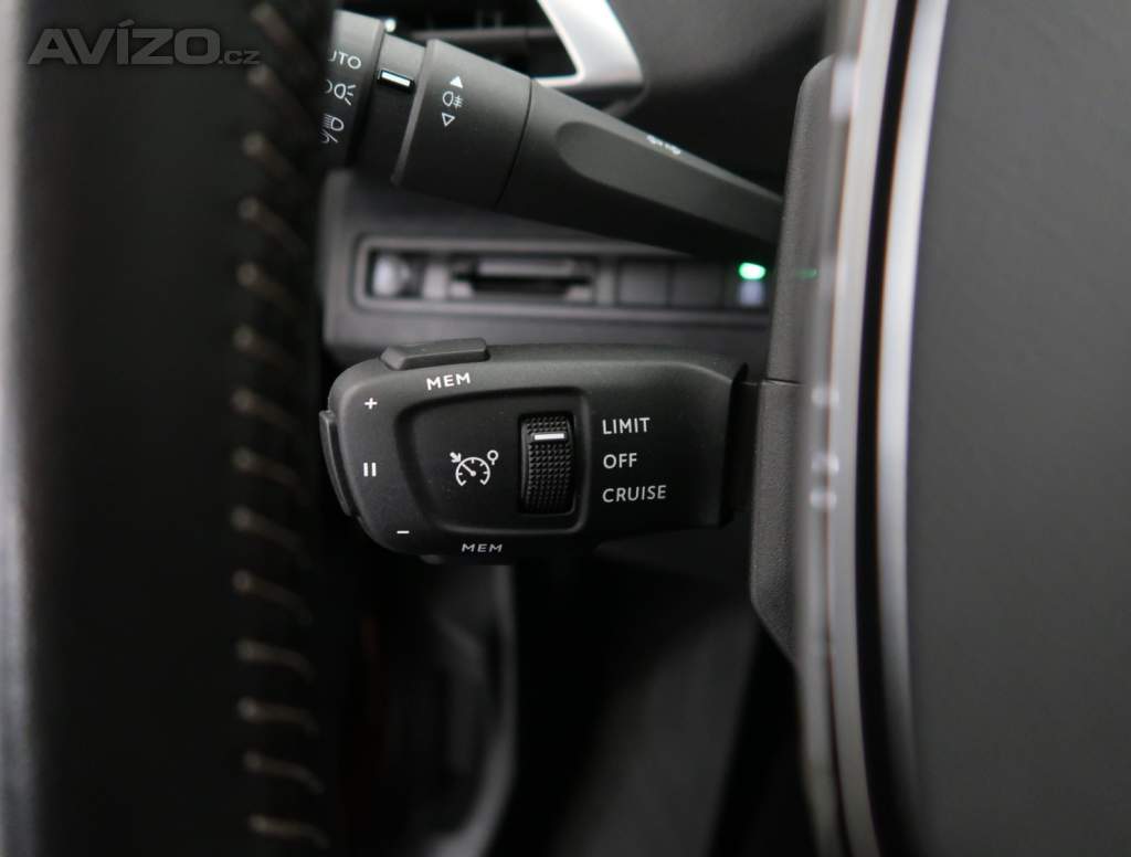 Foto inzerátu Peugeot 5008 PureTech 130