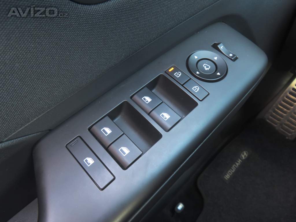 Foto inzerátu Hyundai Kona 1.6 T-GDI