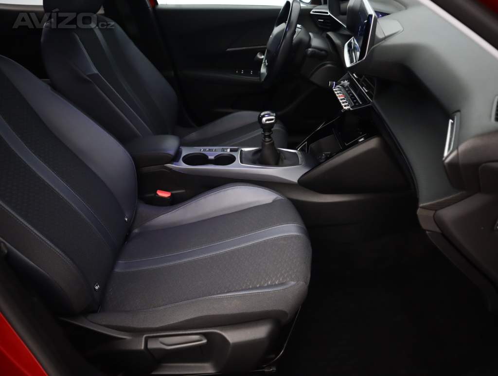 Foto inzerátu Peugeot 2008 1.2 PureTech