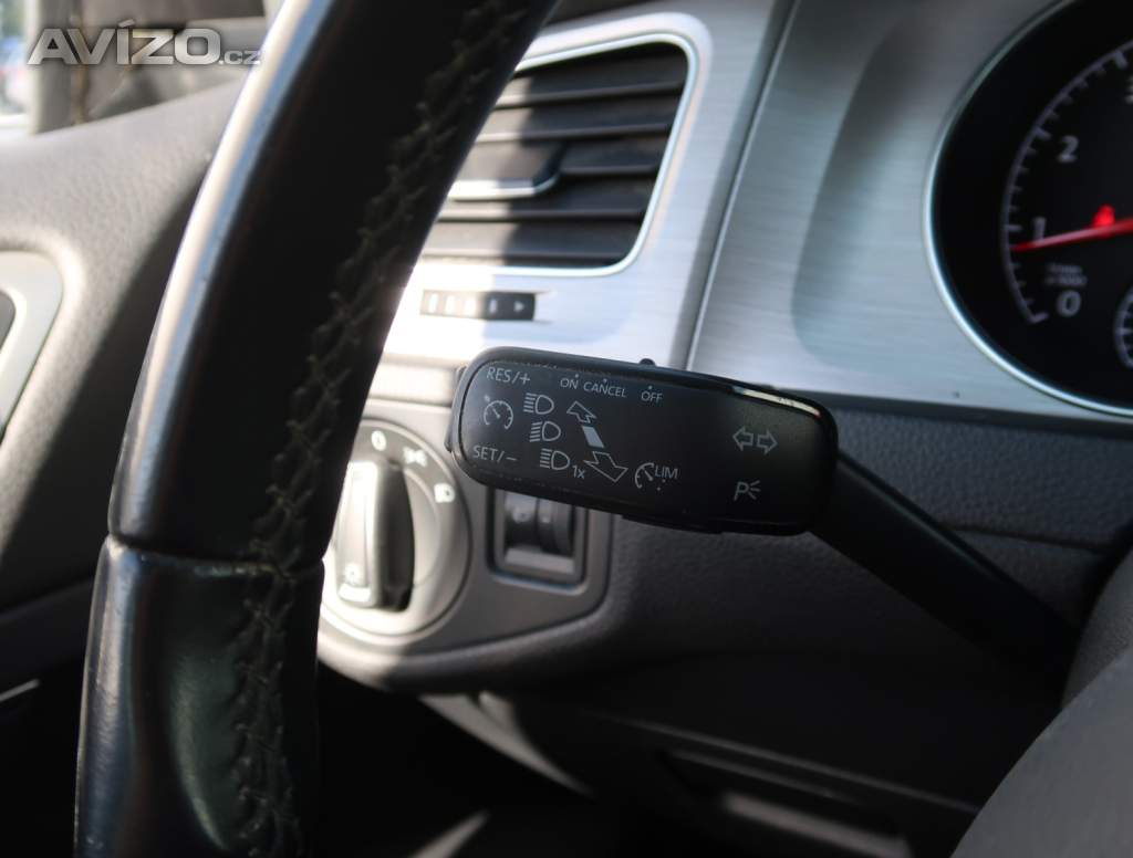 Foto inzerátu Volkswagen Golf 1.4 TSI