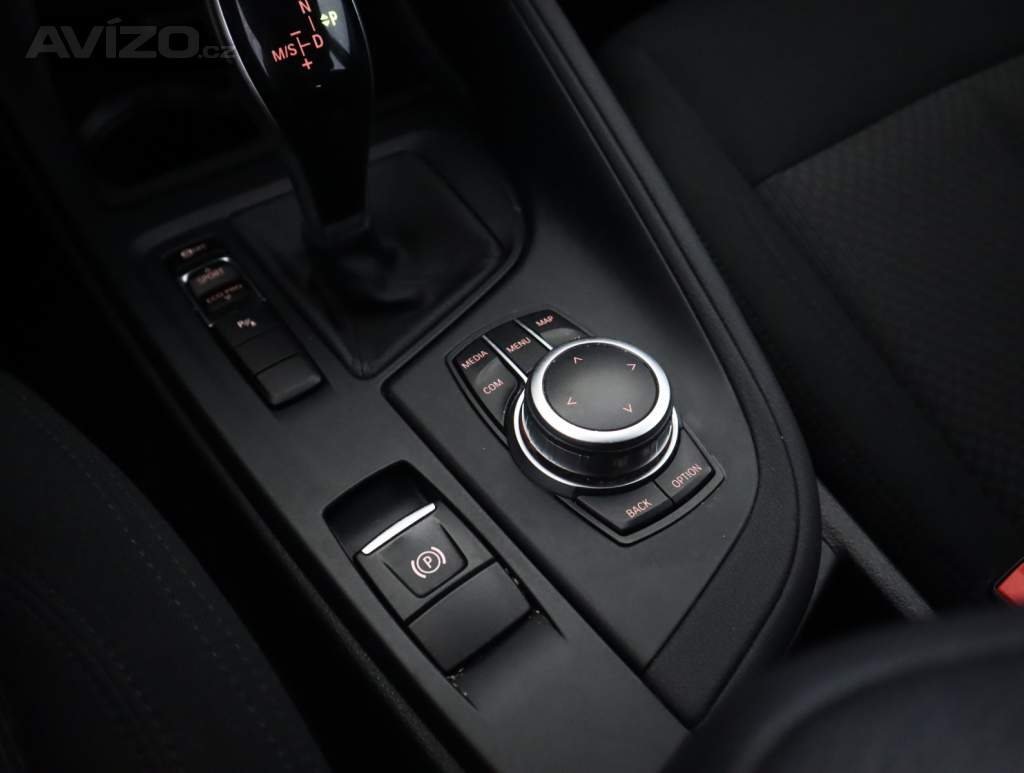 Foto inzerátu BMW X1 sDrive18i