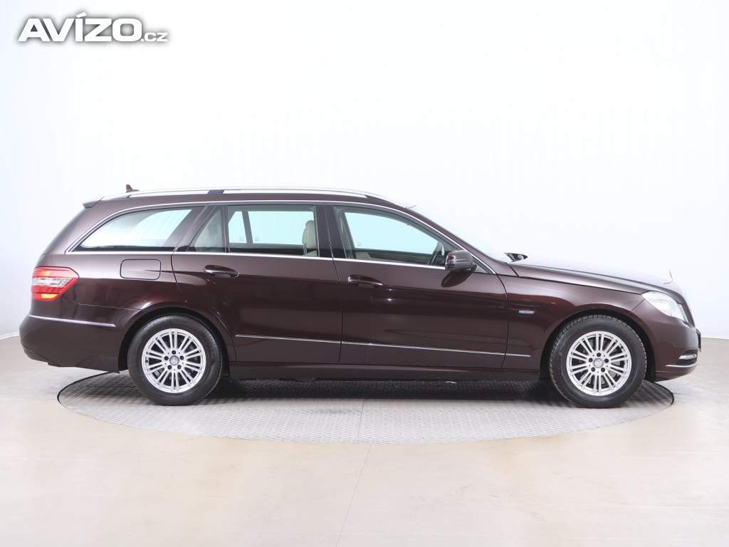 Foto inzerátu Mercedes-Benz Třídy E E 300 CDI