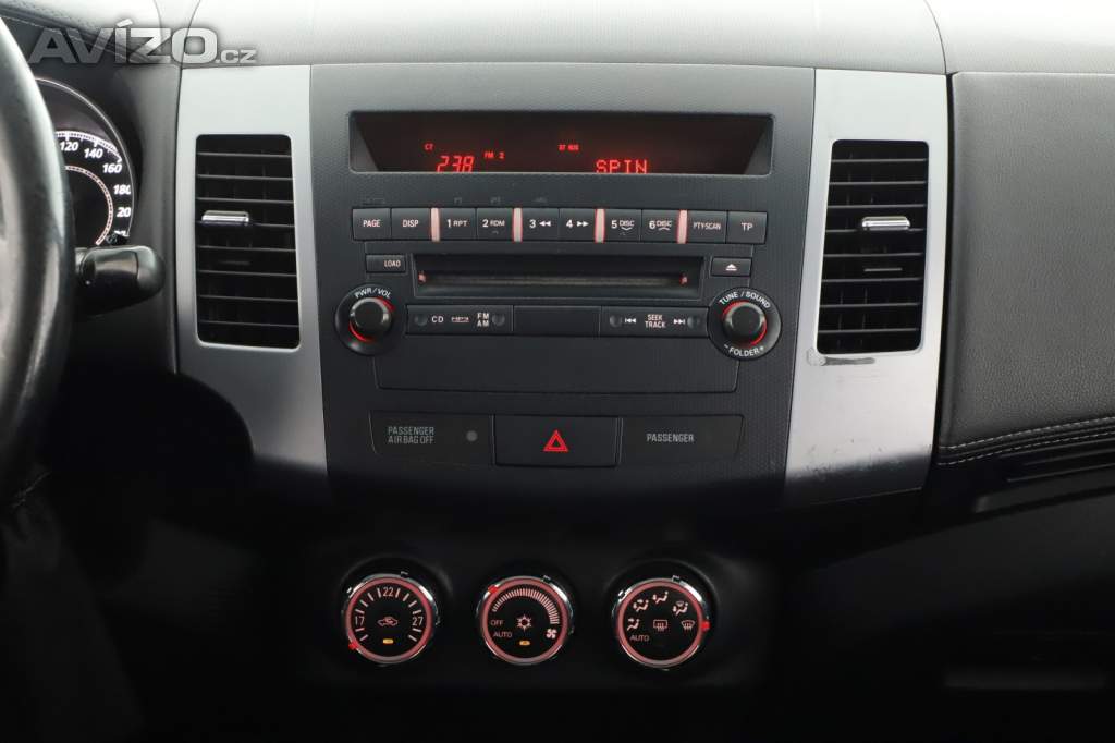 Foto inzerátu Mitsubishi Outlander 2.2 DI-D