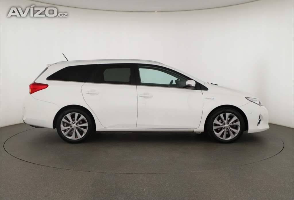 Foto inzerátu Toyota Auris Hybrid