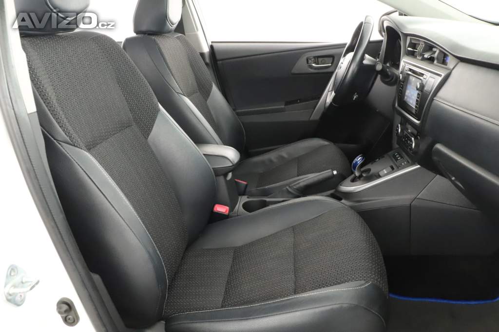 Foto inzerátu Toyota Auris Hybrid