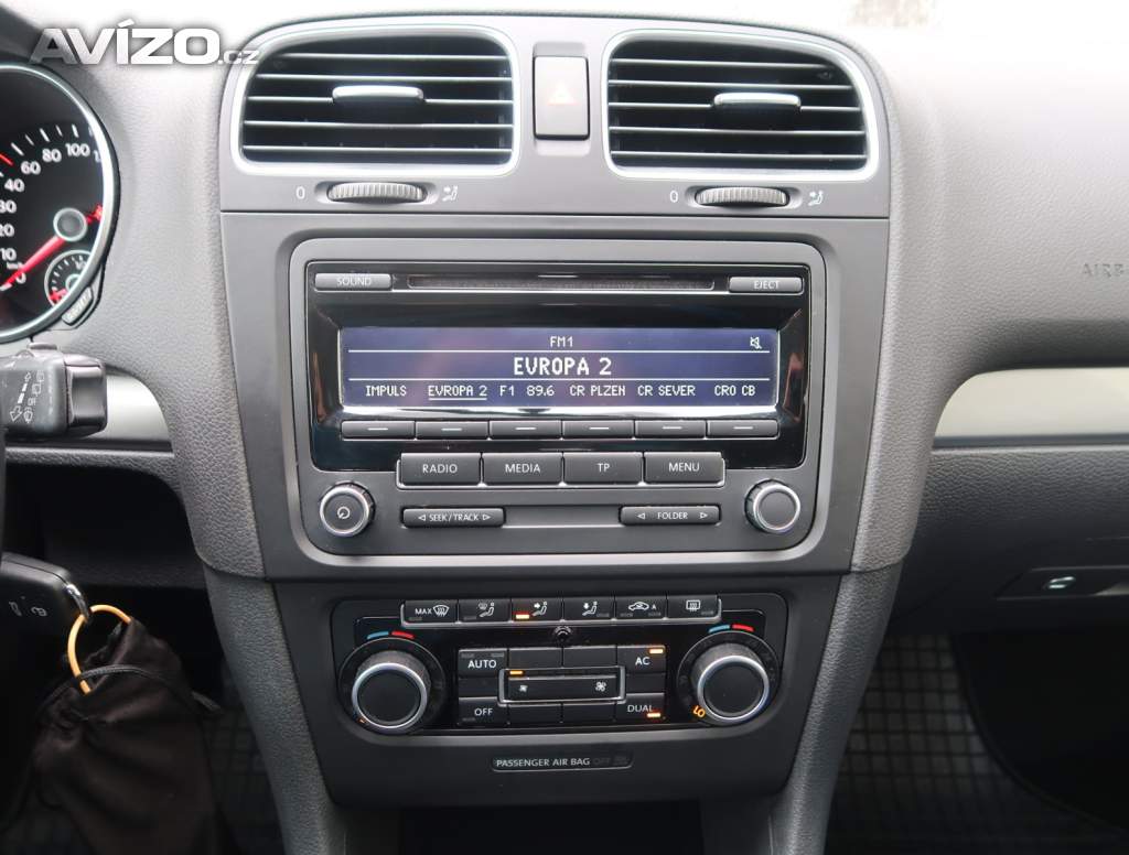 Foto inzerátu Volkswagen Golf 1.2 TSI