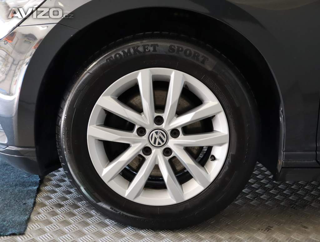 Foto inzerátu Volkswagen Passat 2.0 TDI