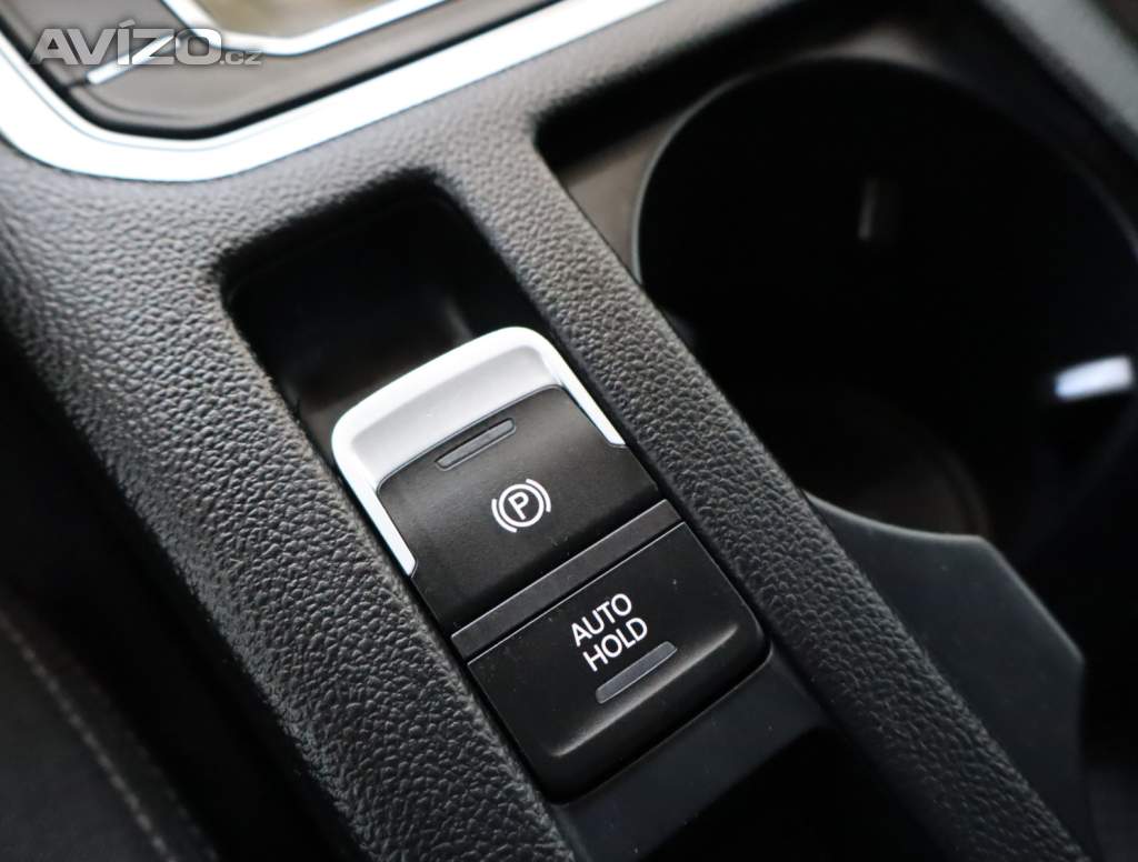 Foto inzerátu Volkswagen Passat 2.0 TDI